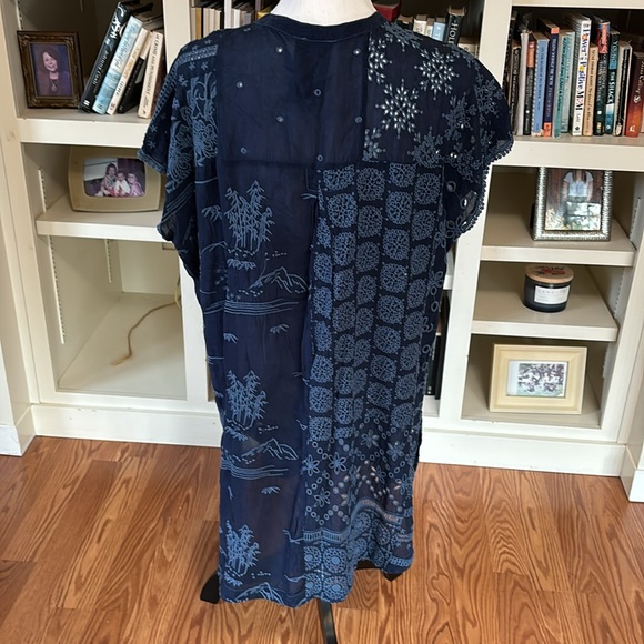 Johnny Was Winnie Patchwork Navy Blue Embroidered Tunic Size Medium - Picture 2 of 16